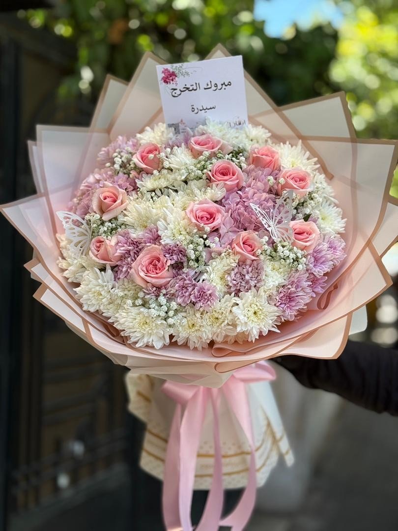 باقة ورد ملونة